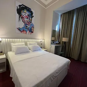 rafinn-hotel.istanbul-turkeyhotels.com/